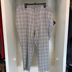 Ava & Viv Women’s Gray Checkered Dress Pants